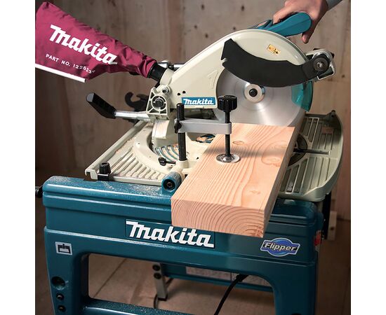  Пила торцовочная Makita LF 1000 